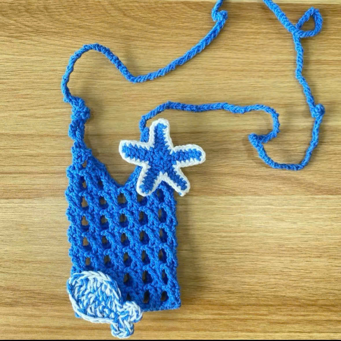 Handmade Crochet Phone Bag with Starfish Charm  Mini Crossbody Pouch