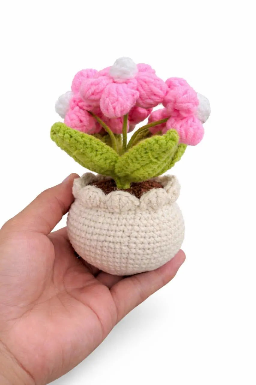Handmade Crochet Flower Pot – Pink Amigurumi Flowers in Mini Crochet Planter, Cute Desk Decor, Long-Lasting Gift