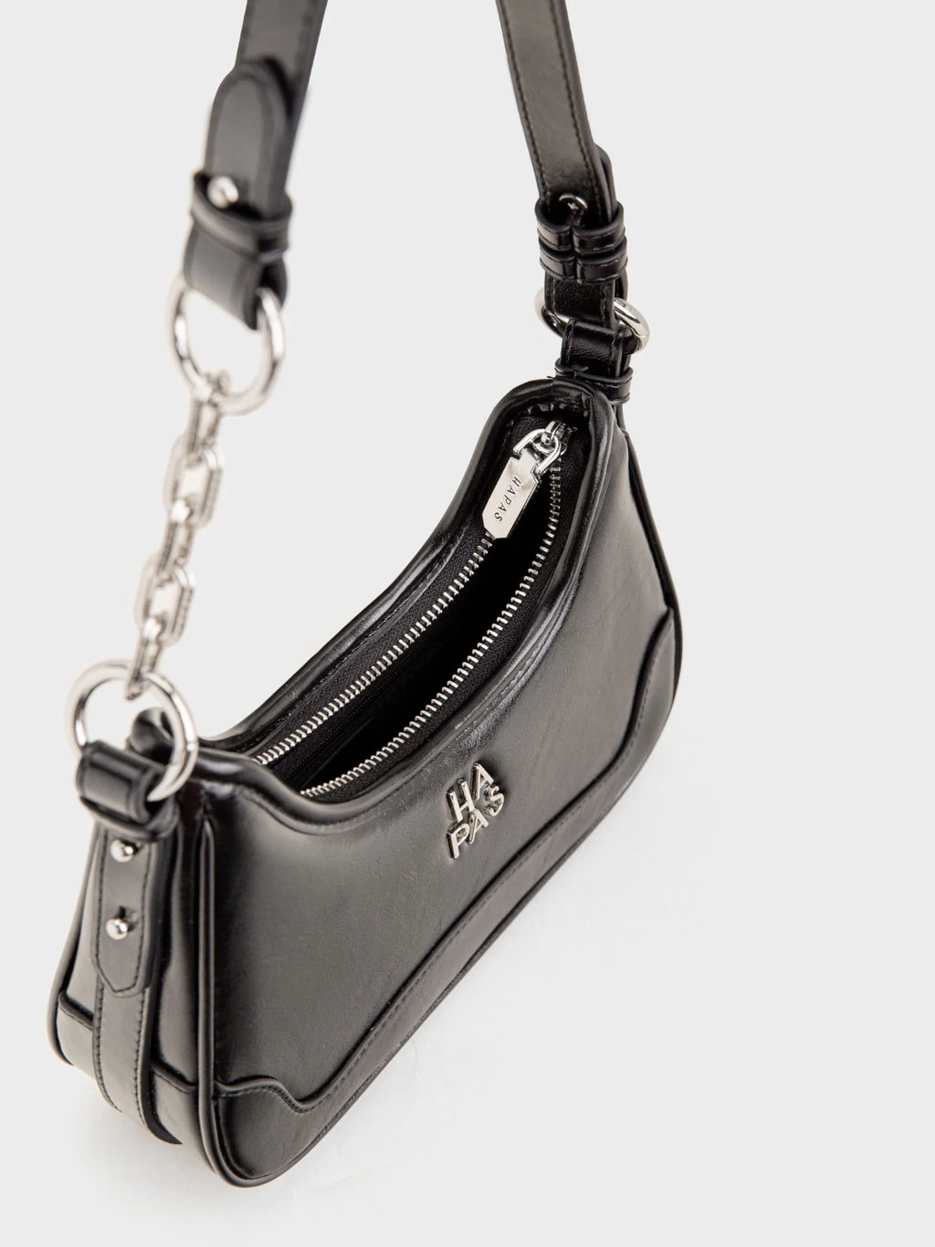 Lea Chain Shoulder Bag, Size 23