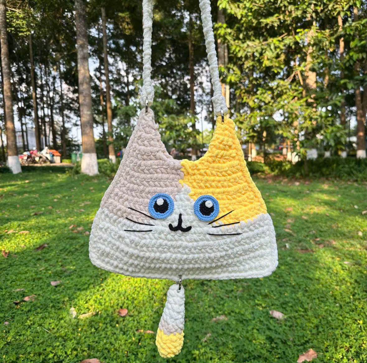 Handmade Crochet Cat Shoulder Bag – Cute Plush Kitty Crossbody Bag
