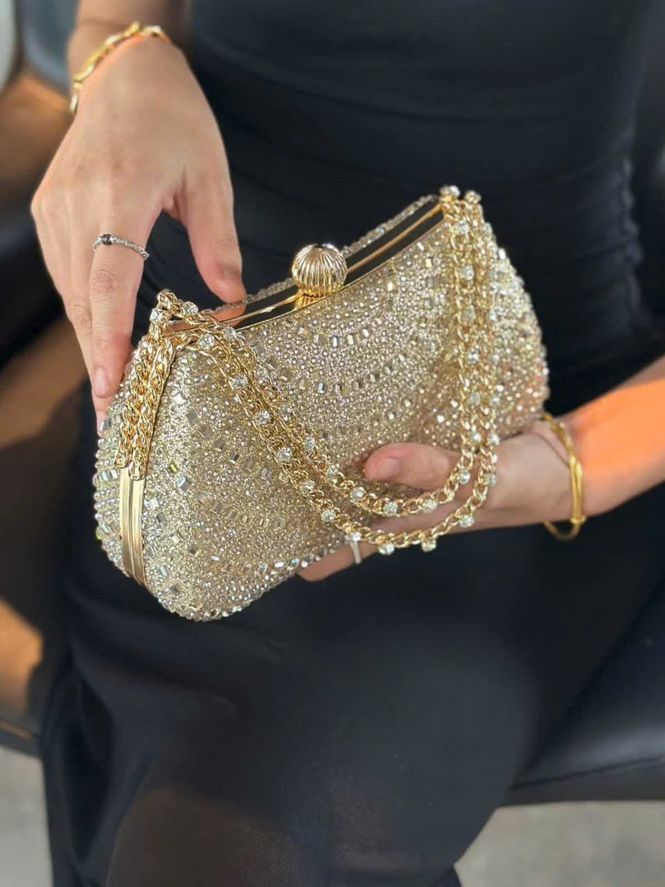 Luxurious Rhinestone-Embellished Evening Bag